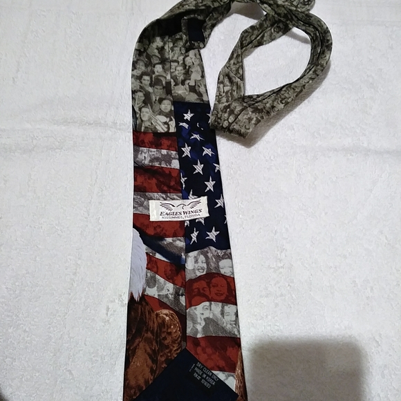 Eagles Wings necktie - Picture 2 of 5